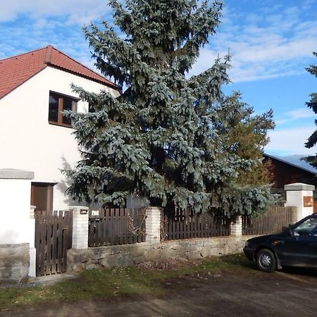 Apartment U Lochu Knovicky Dış mekan fotoğraf